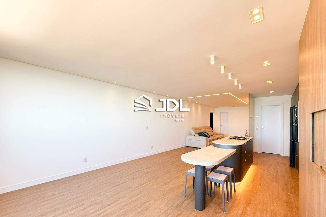 Apartamento à venda no bairro Centro: 