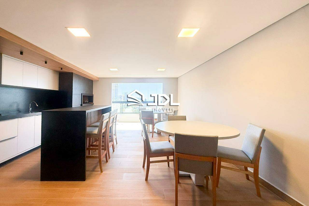 Apartamento à venda no bairro Centro: 
