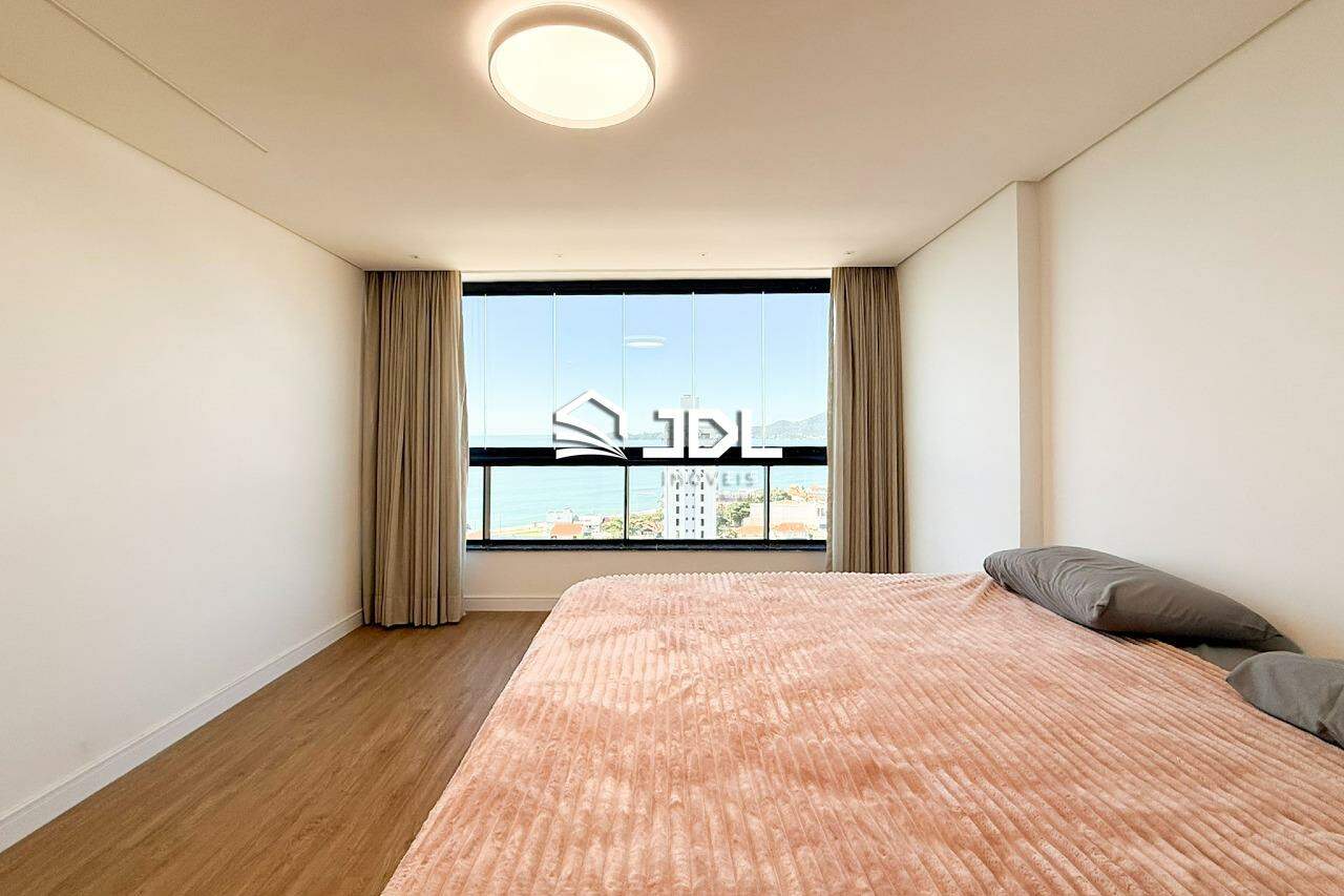 Apartamento à venda no bairro Centro: 