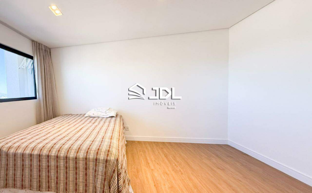 Apartamento à venda no bairro Centro: 