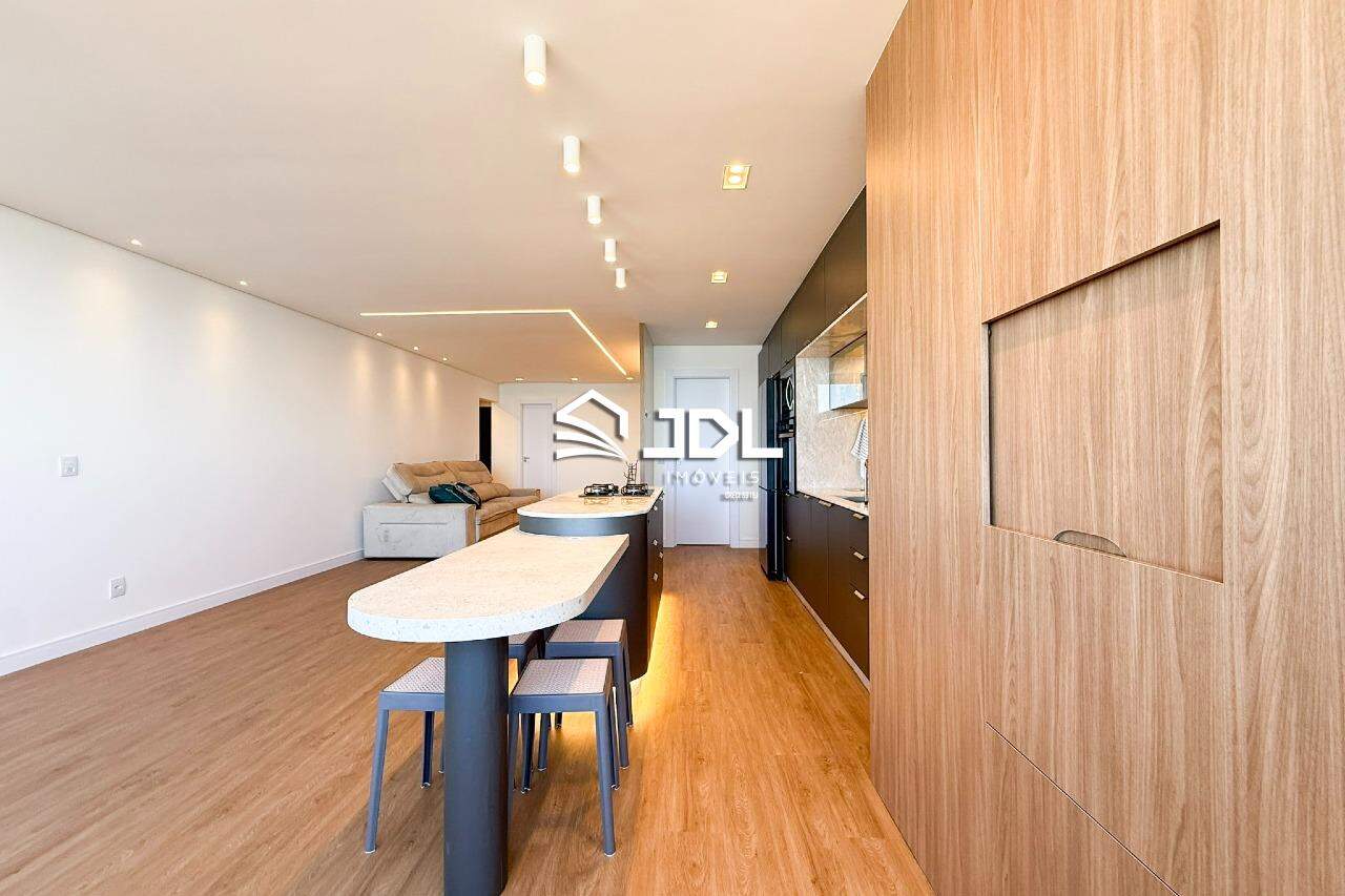Apartamento à venda no bairro Centro: 