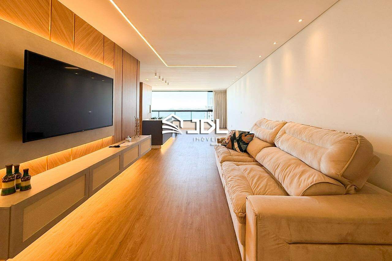 Apartamento à venda no bairro Centro: 