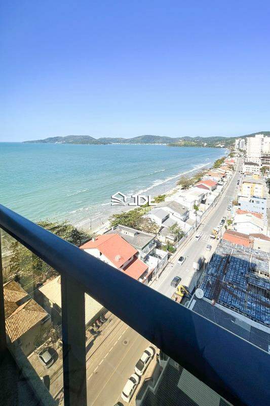 Apartamento à venda no bairro Perequê: 