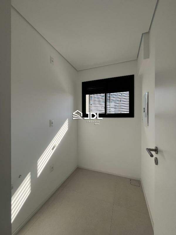 Apartamento à venda no bairro Jardim Blumenau: 