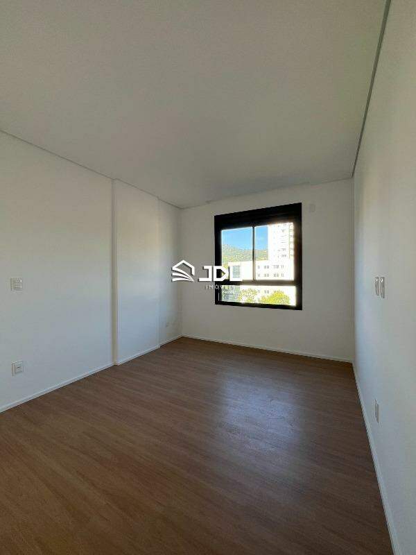 Apartamento à venda no bairro Jardim Blumenau: 