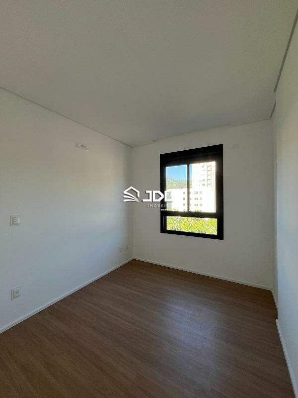 Apartamento à venda no bairro Jardim Blumenau: 