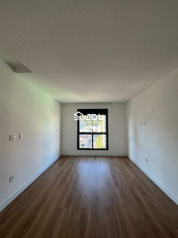 Apartamento à venda no bairro Victor Konder: 