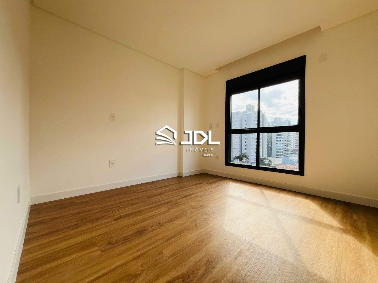 Apartamento à venda no bairro Victor Konder: