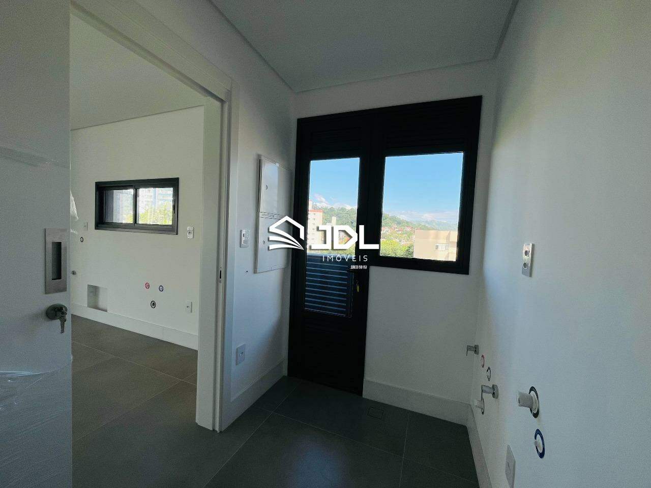 Apartamento à venda no bairro Victor Konder: