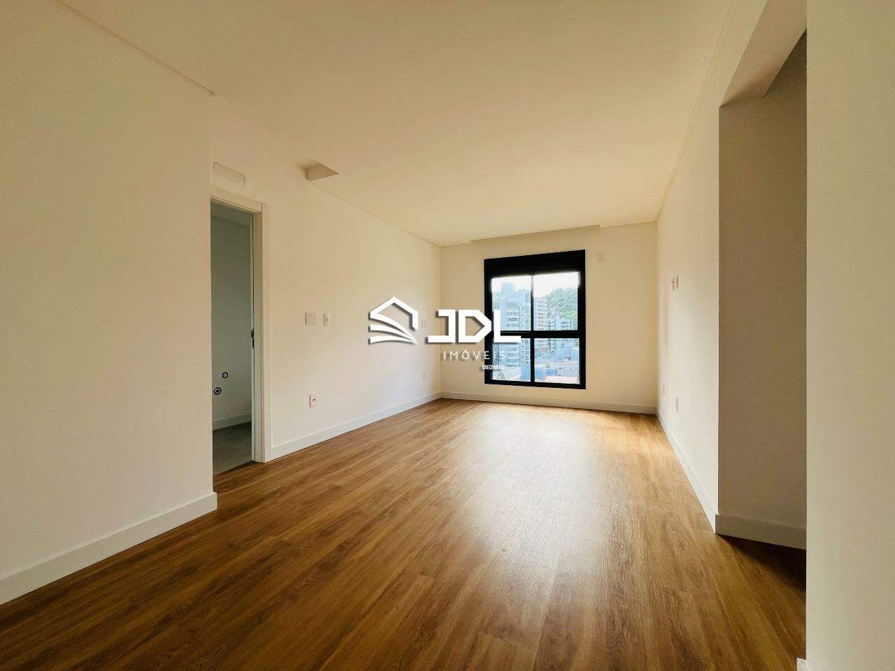 Apartamento à venda no bairro Victor Konder: