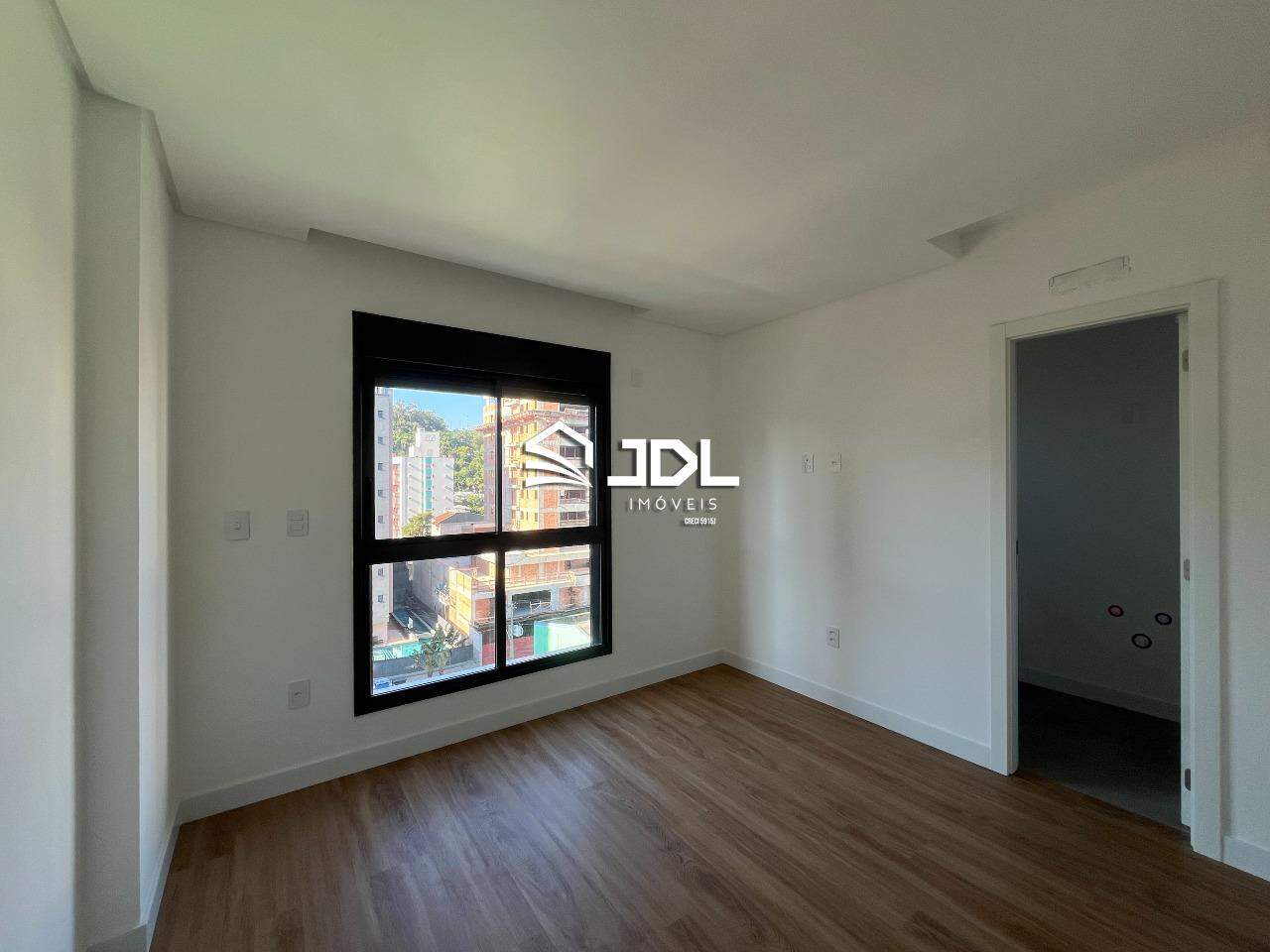 Apartamento à venda no bairro Victor Konder: 