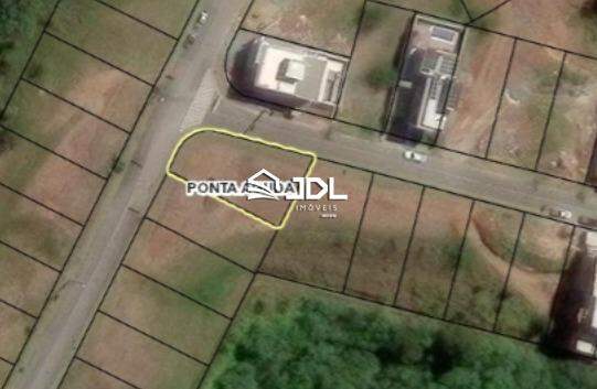 Terreno à venda no bairro Ponta Aguda: 