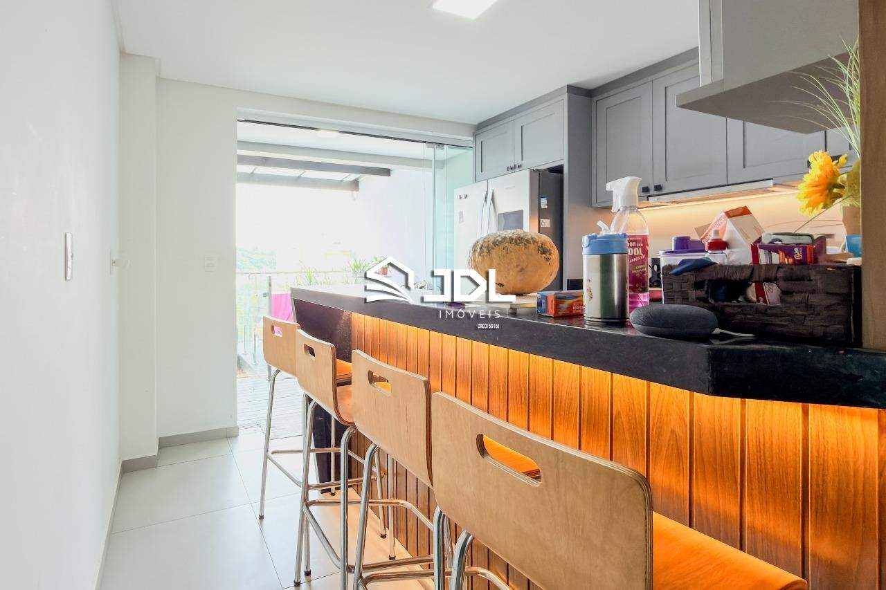 Casa à venda no bairro Água Verde: 