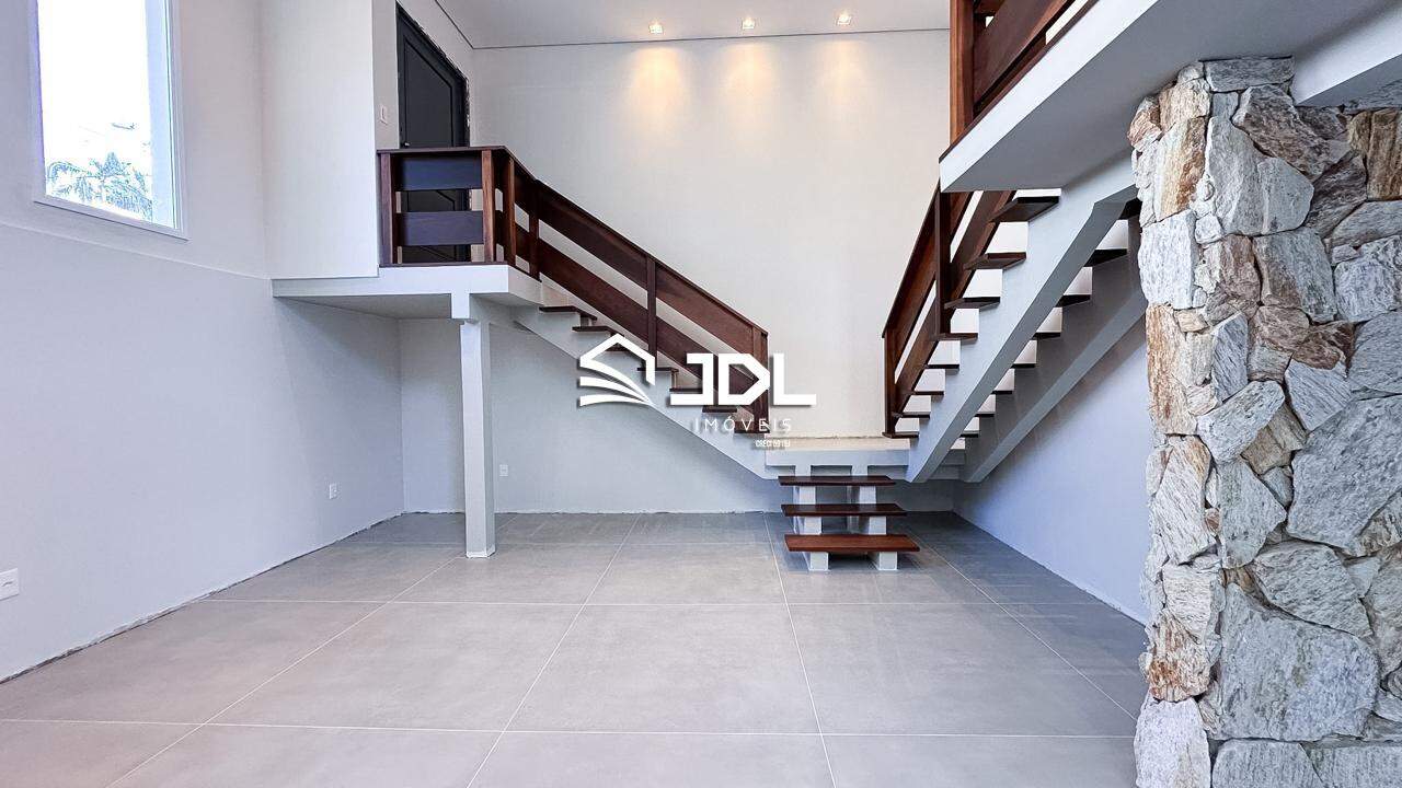 Casa à venda no bairro Salto: 