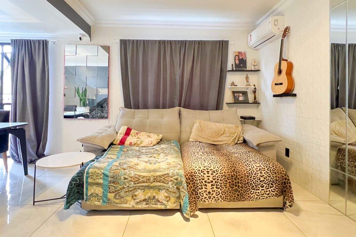 Apartamento Duplex à venda no bairro Ponta Aguda: