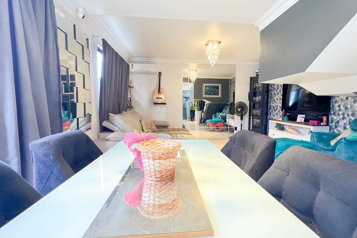 Apartamento Duplex à venda no bairro Ponta Aguda: