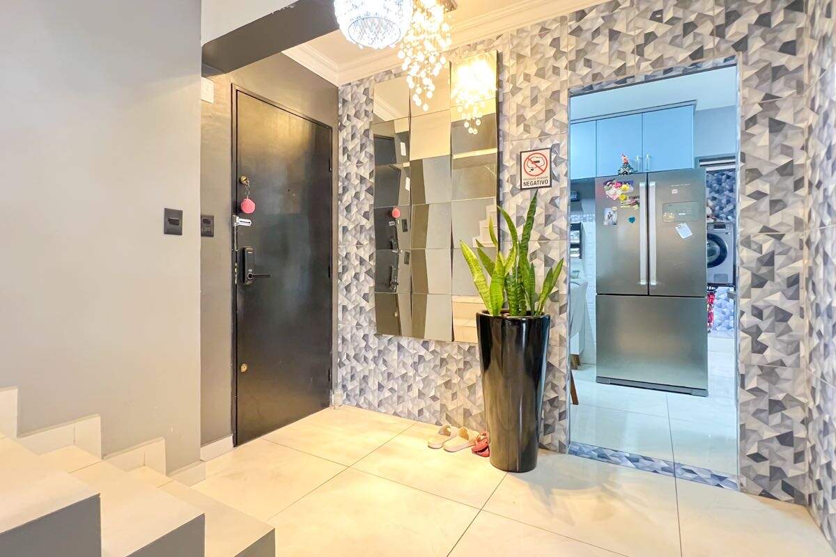 Apartamento Duplex à venda no bairro Ponta Aguda: 