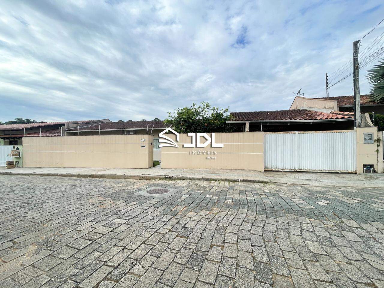 Casa à venda no bairro Velha: 