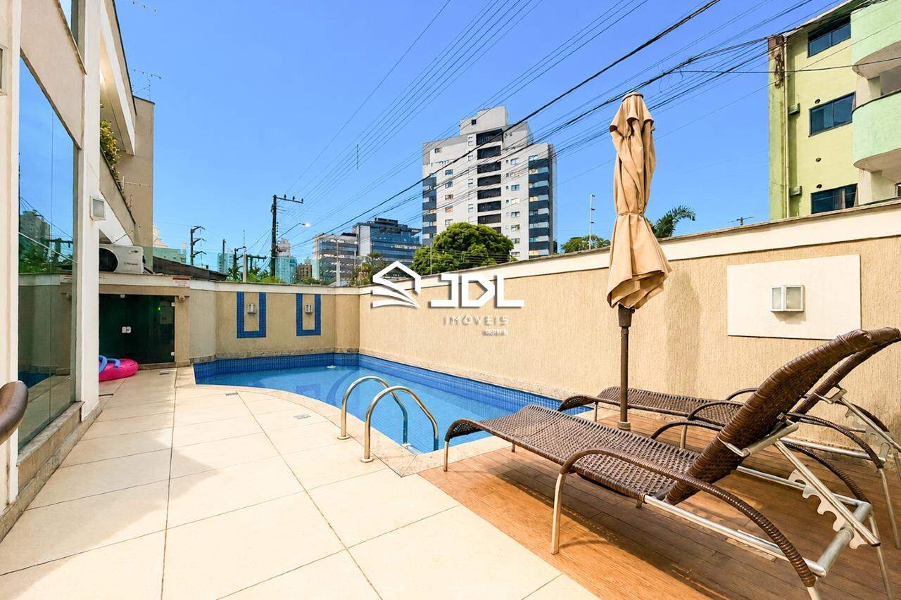 Apartamento à venda no bairro Vila Nova: 