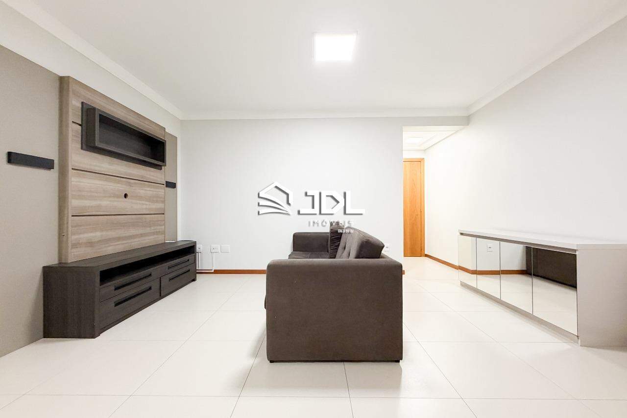Apartamento à venda no bairro Vila Nova: 