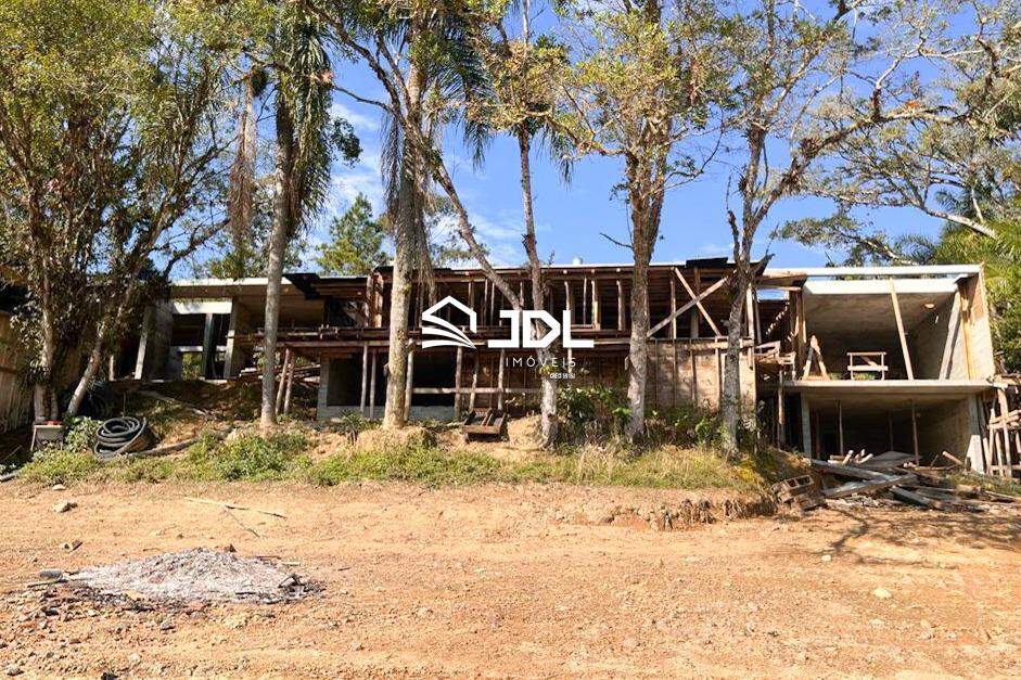 Casa à venda no bairro Cedro Alto: 