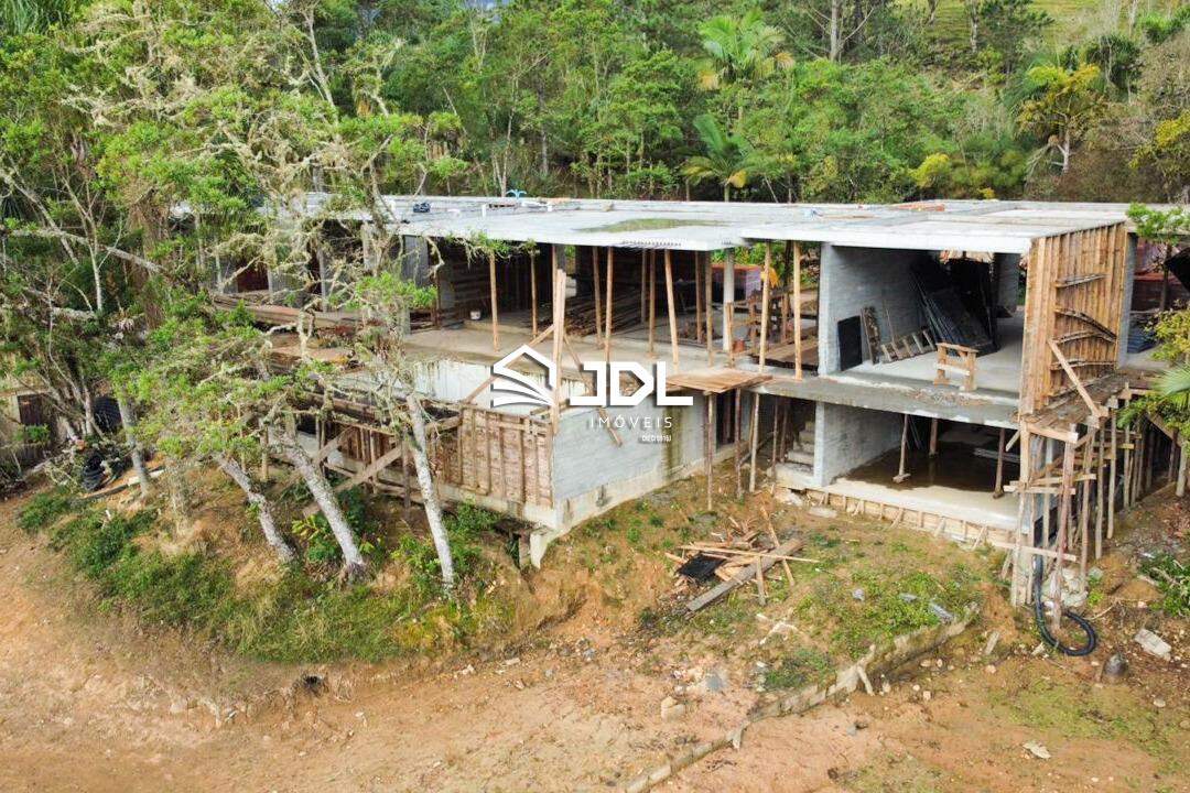 Casa à venda no bairro Cedro Alto: 