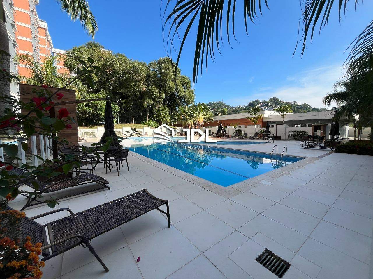 Apartamento à venda no bairro Água Verde: 