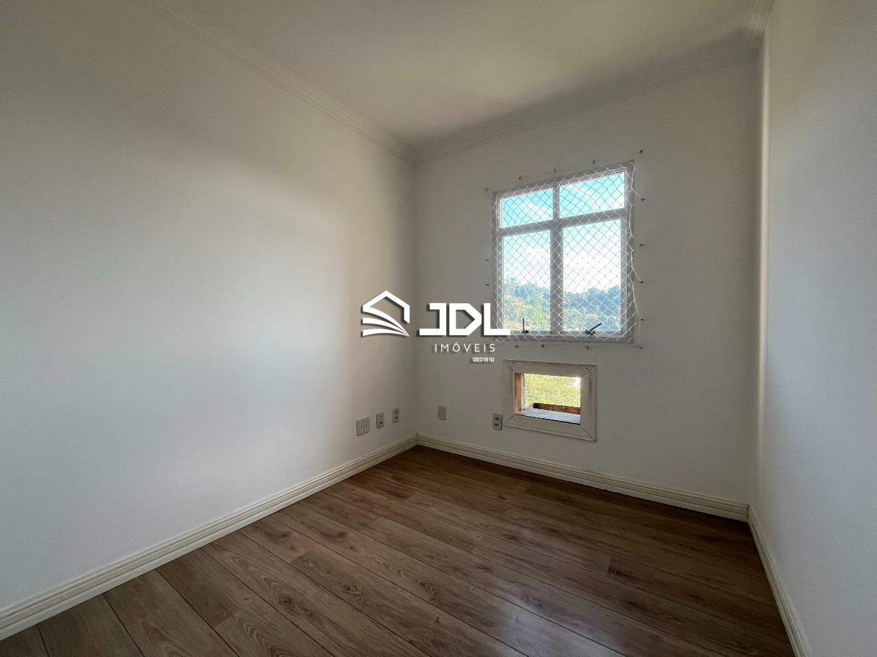 Apartamento à venda no bairro Água Verde: 