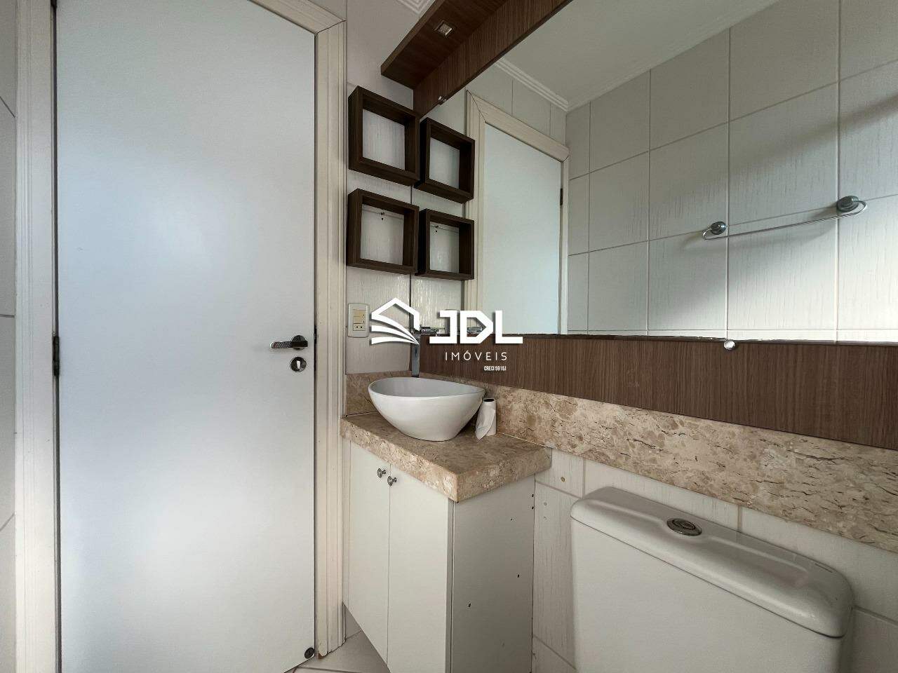 Apartamento à venda no bairro Água Verde: 
