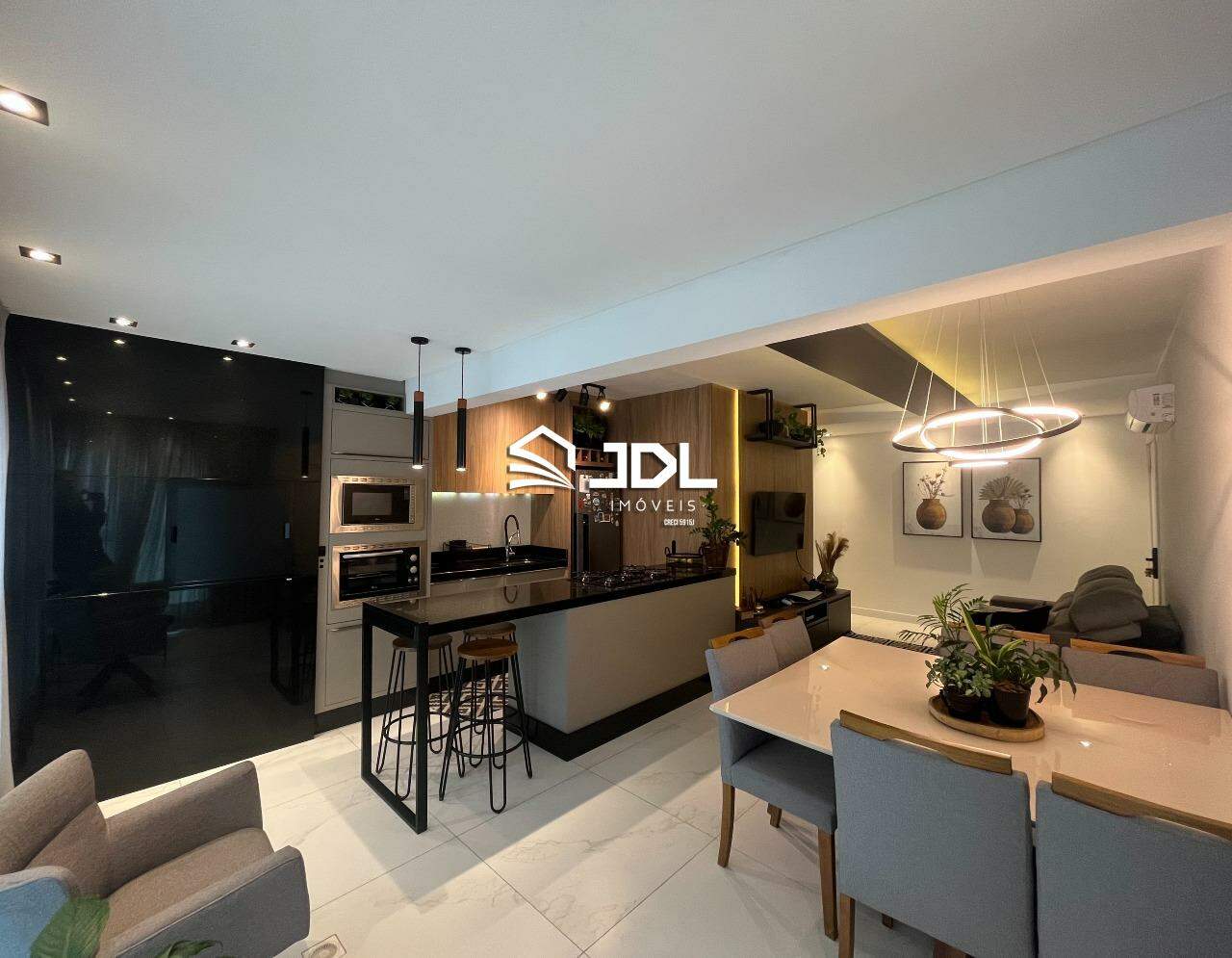 Apartamento à venda no bairro Velha: 