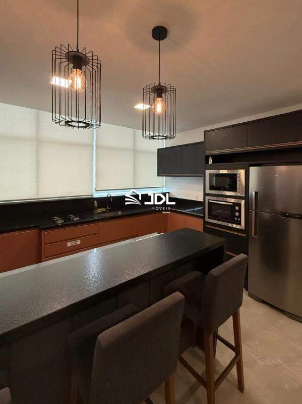 Apartamento à venda no bairro Velha: 