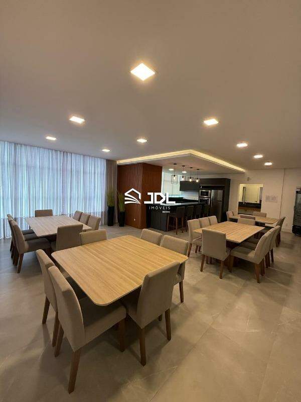 Apartamento à venda no bairro Velha: 