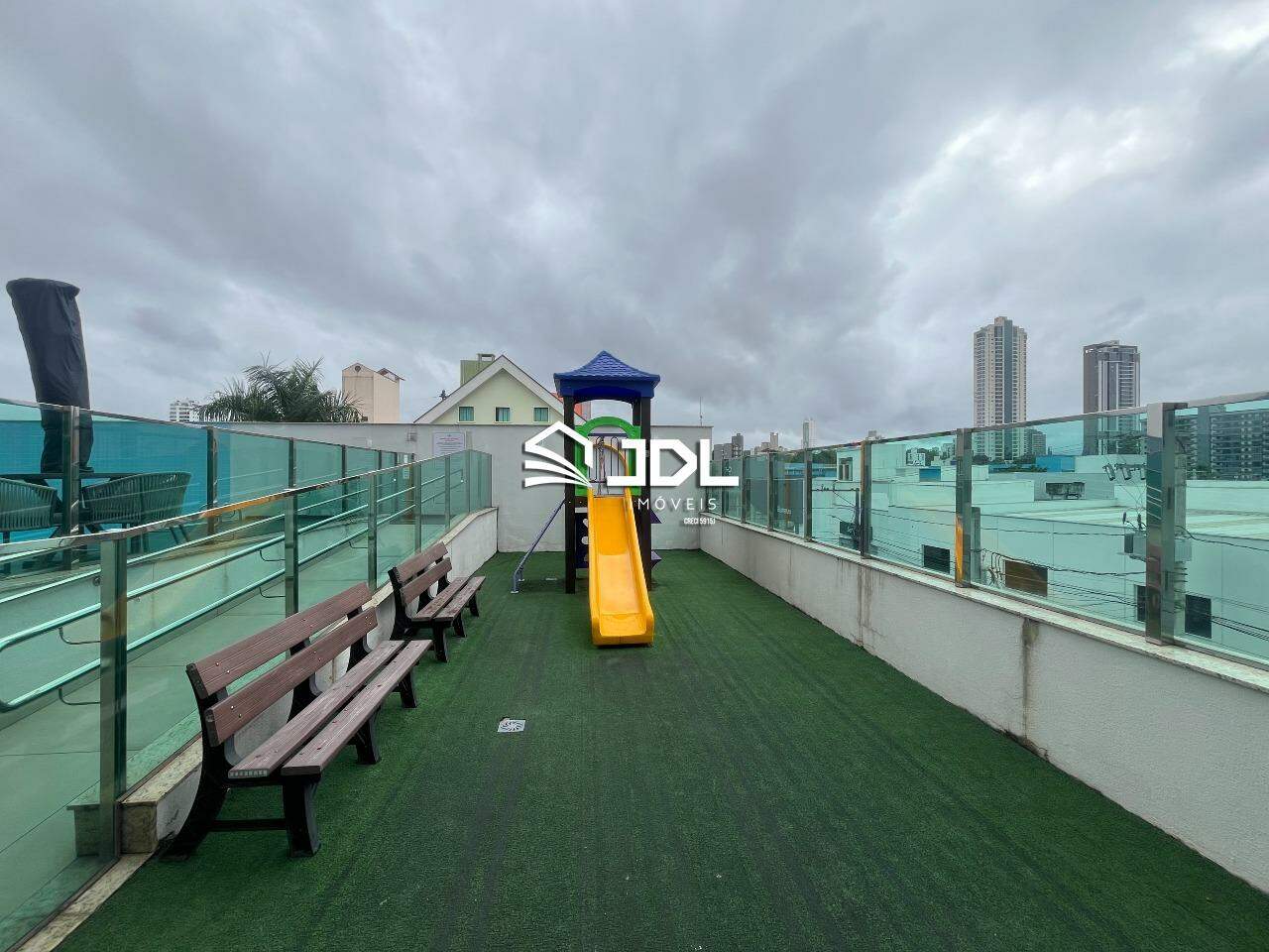 Apartamento à venda no bairro Velha: 