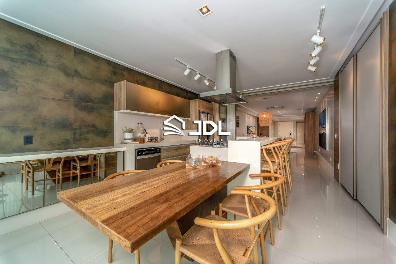 Apartamento à venda no bairro Centro: