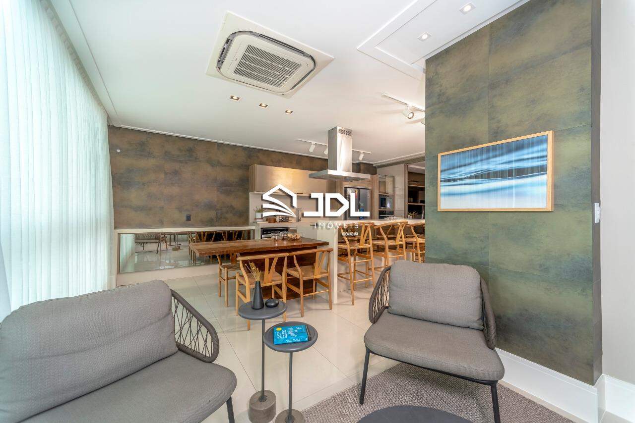 Apartamento à venda no bairro Centro:
