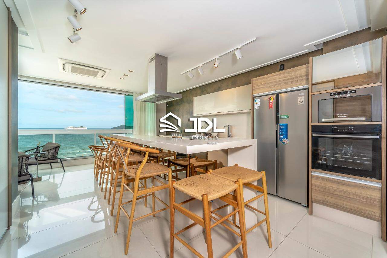 Apartamento à venda no bairro Centro: