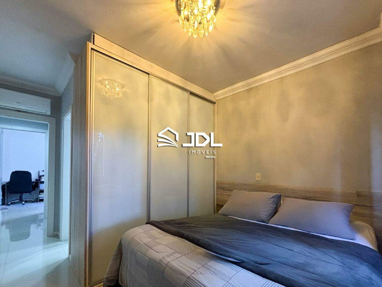 Apartamento à venda no bairro Água Verde: 