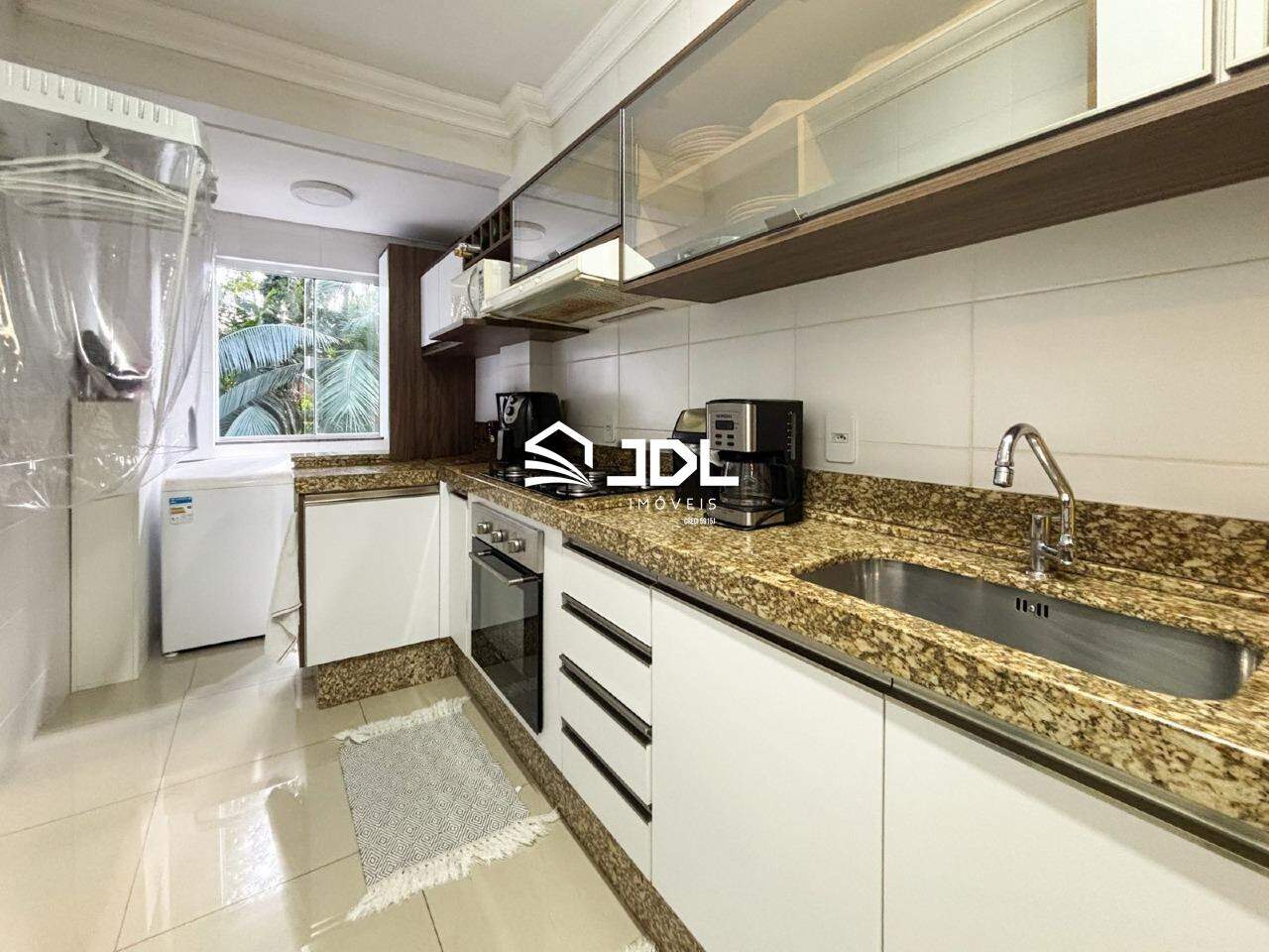Apartamento à venda no bairro Água Verde: 