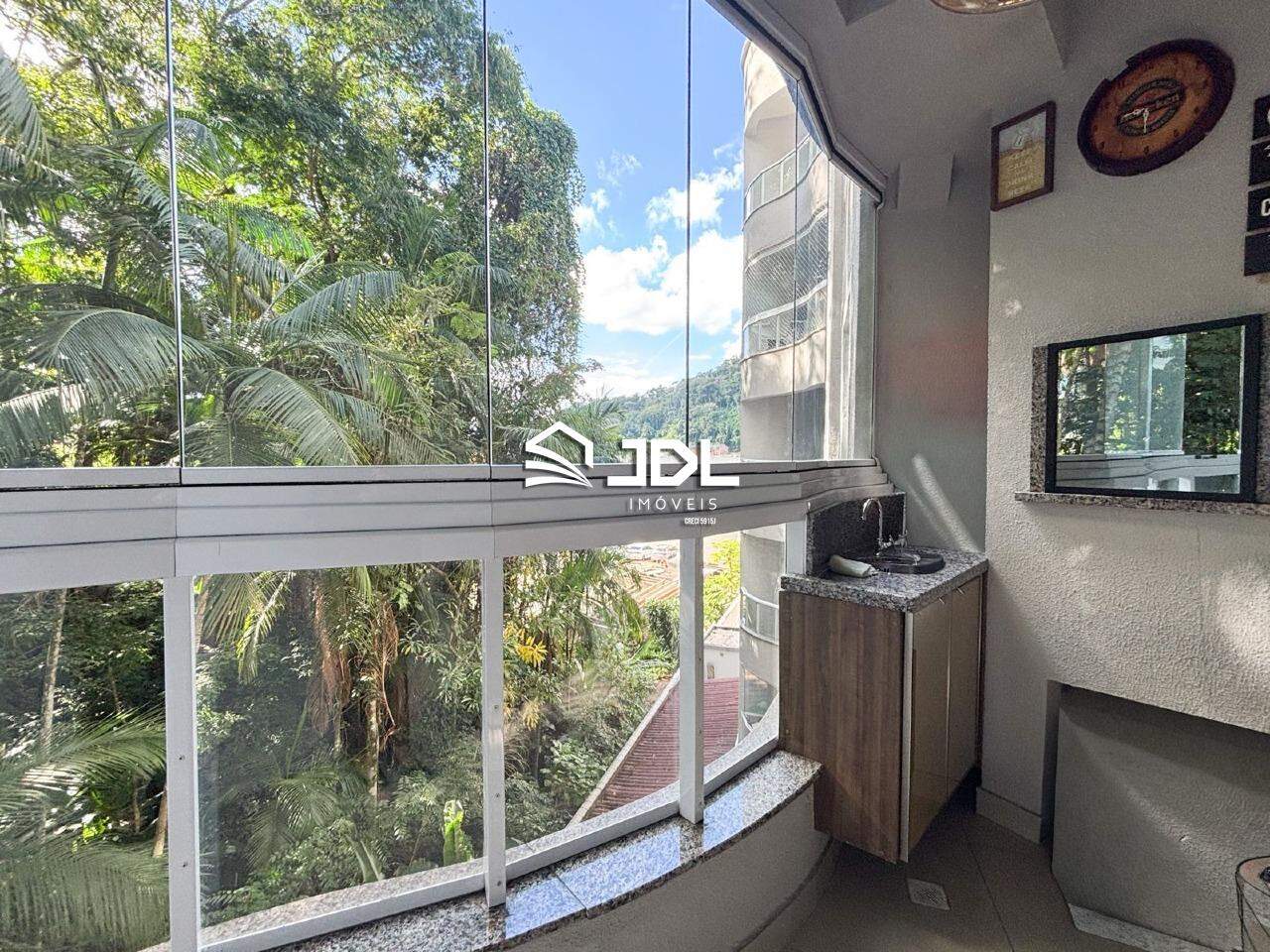 Apartamento à venda no bairro Água Verde: 