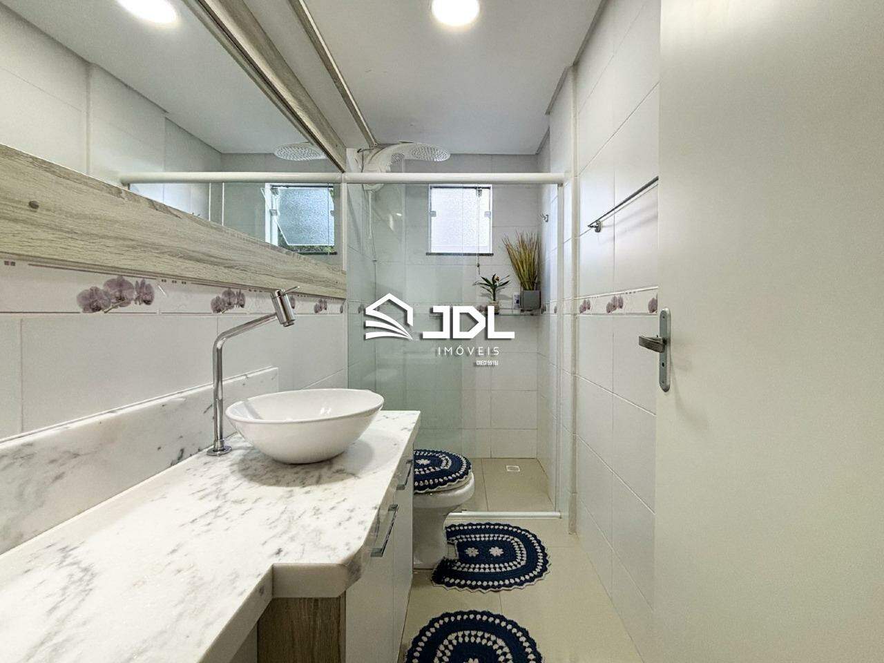 Apartamento à venda no bairro Água Verde: 