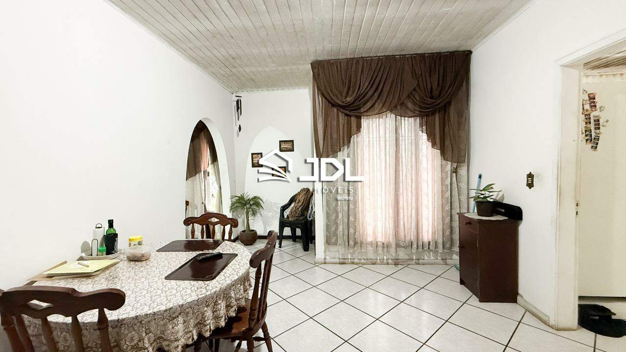 Casa à venda no bairro Boa Vista: 