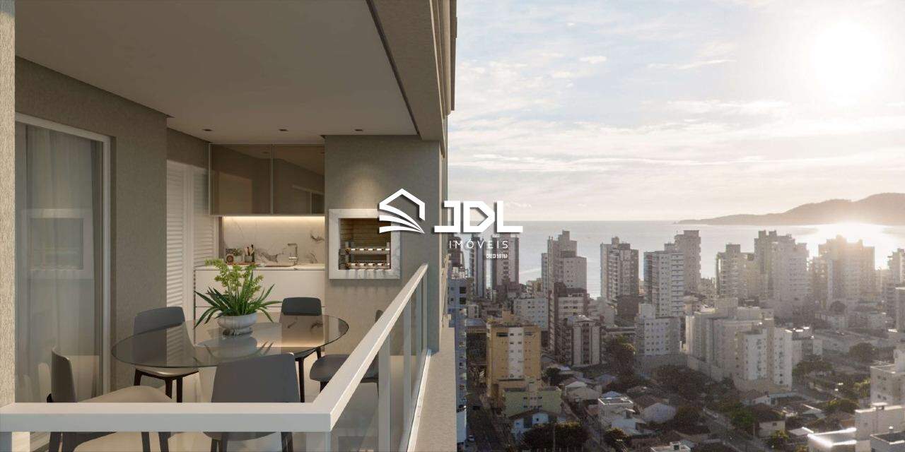 Apartamento à venda no bairro Meia Praia: 
