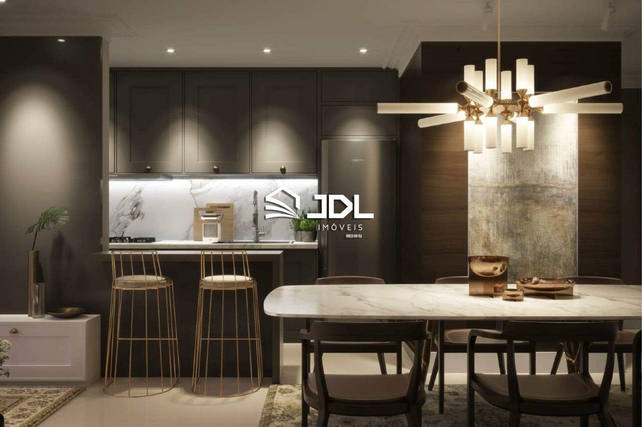 Apartamento à venda no bairro Meia Praia: 