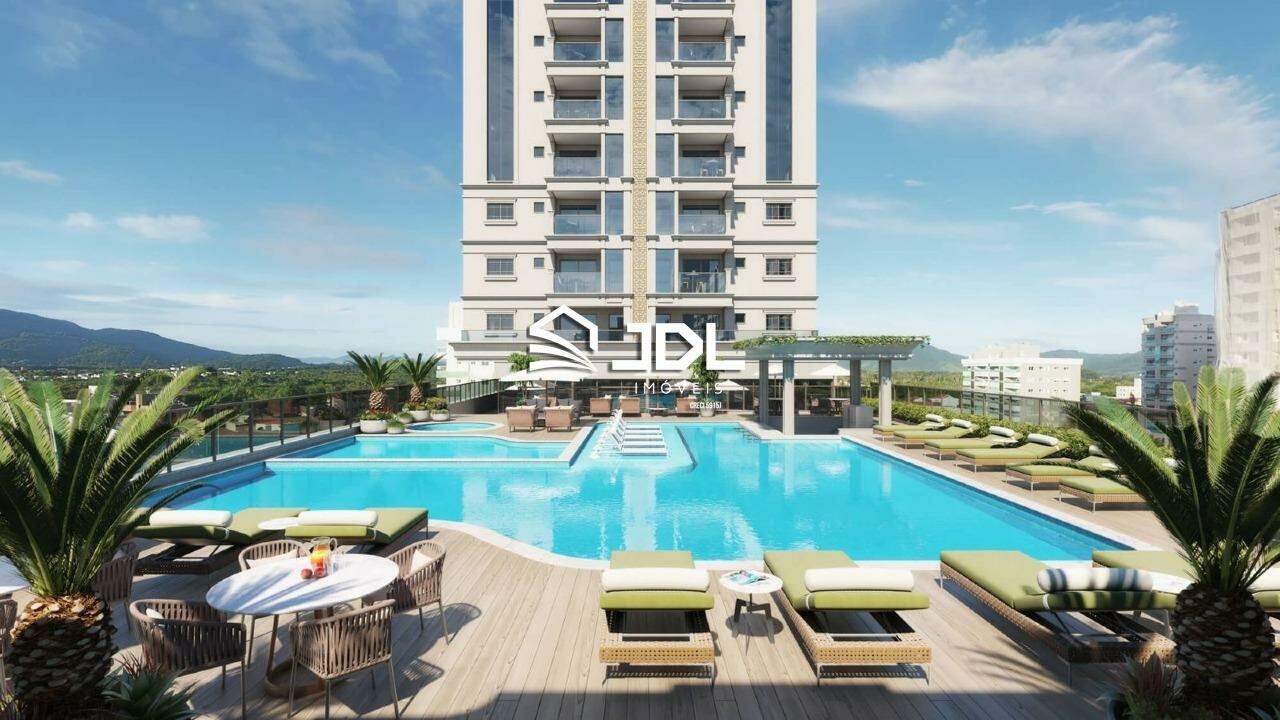 Apartamento à venda no bairro Meia Praia: 