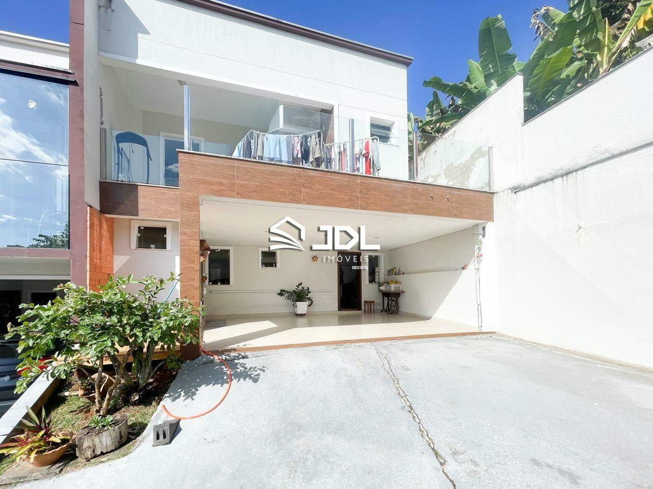 Casa à venda no bairro Velha: 