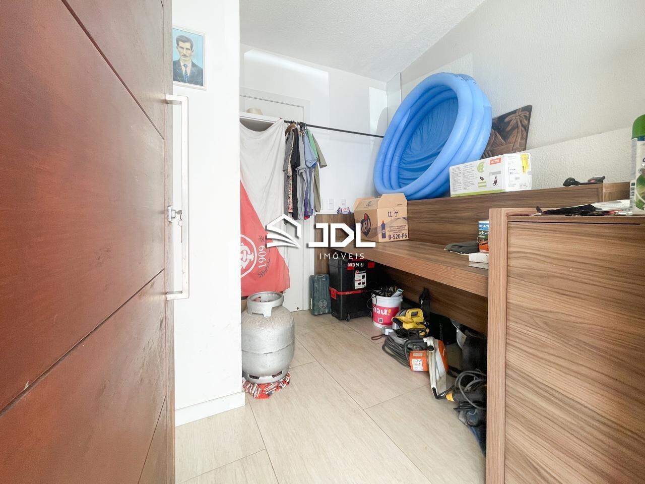 Casa à venda no bairro Velha: 