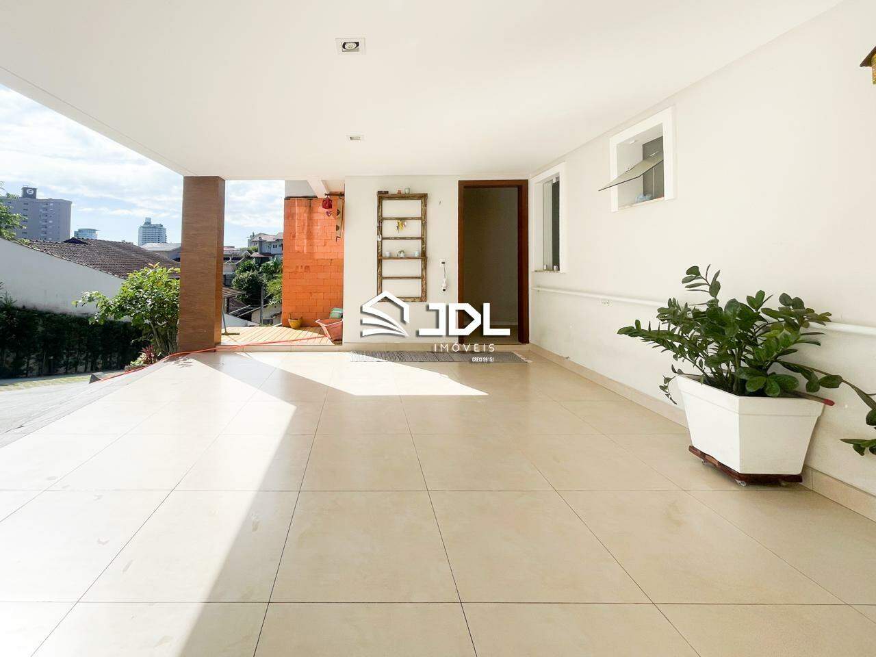 Casa à venda no bairro Velha: 