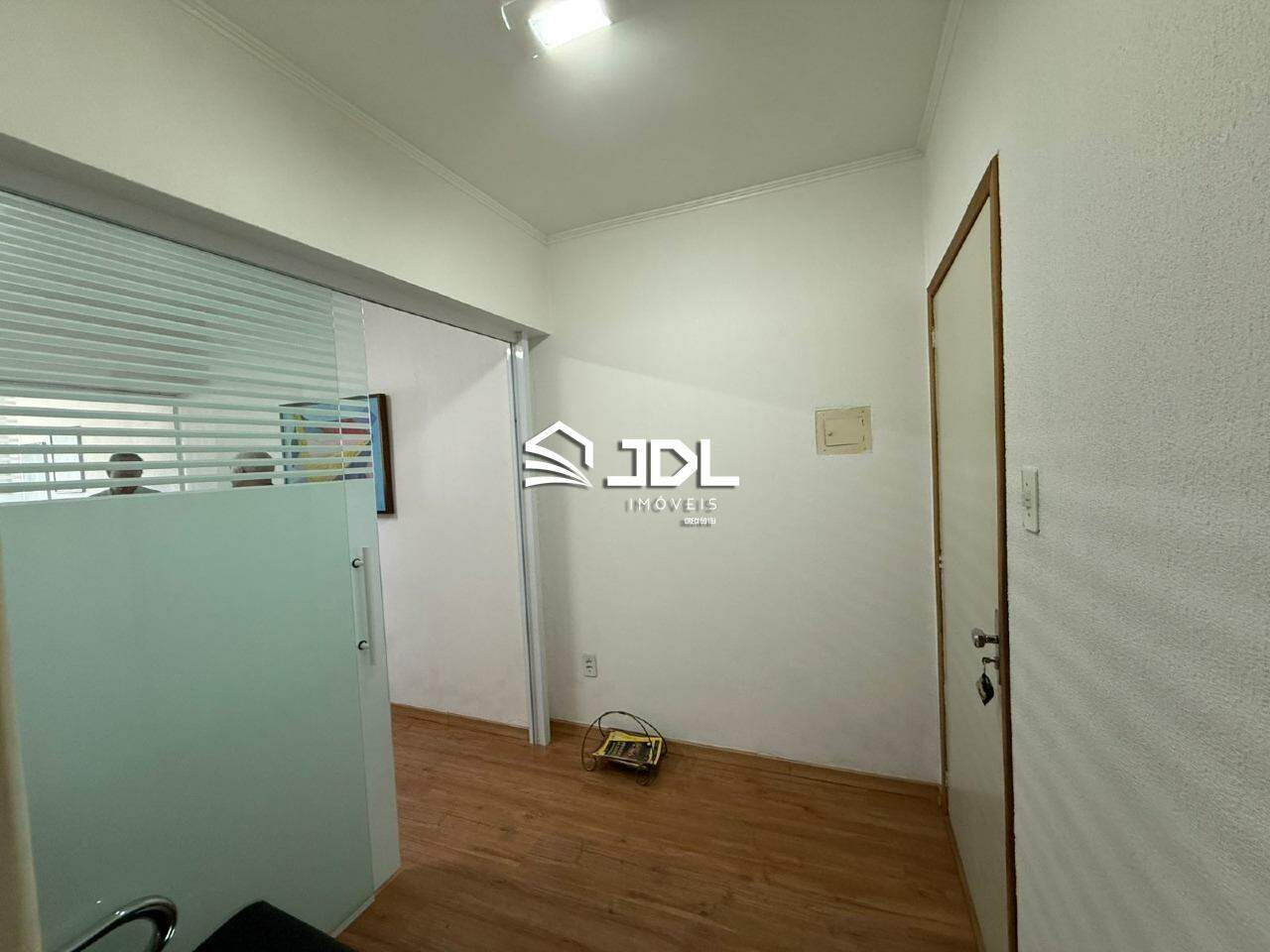 Sala à venda no bairro Centro: 