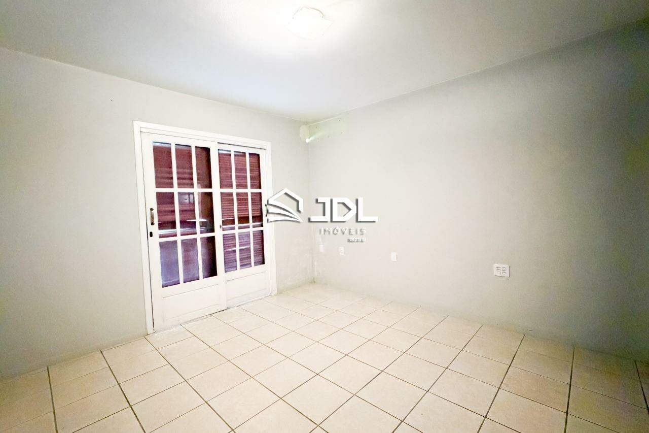 Casa à venda no bairro Velha: 