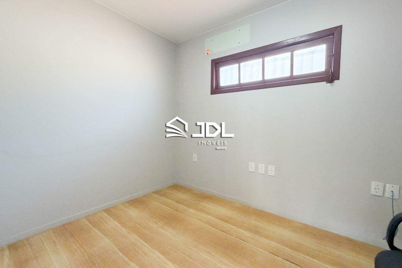 Casa à venda no bairro Velha: 